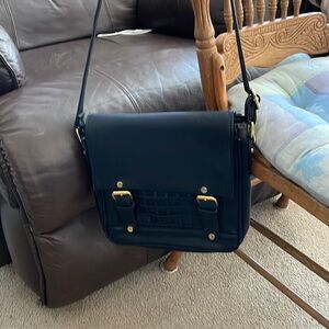 MODA  black messenger shoulder drop gold hardware adjustable bag